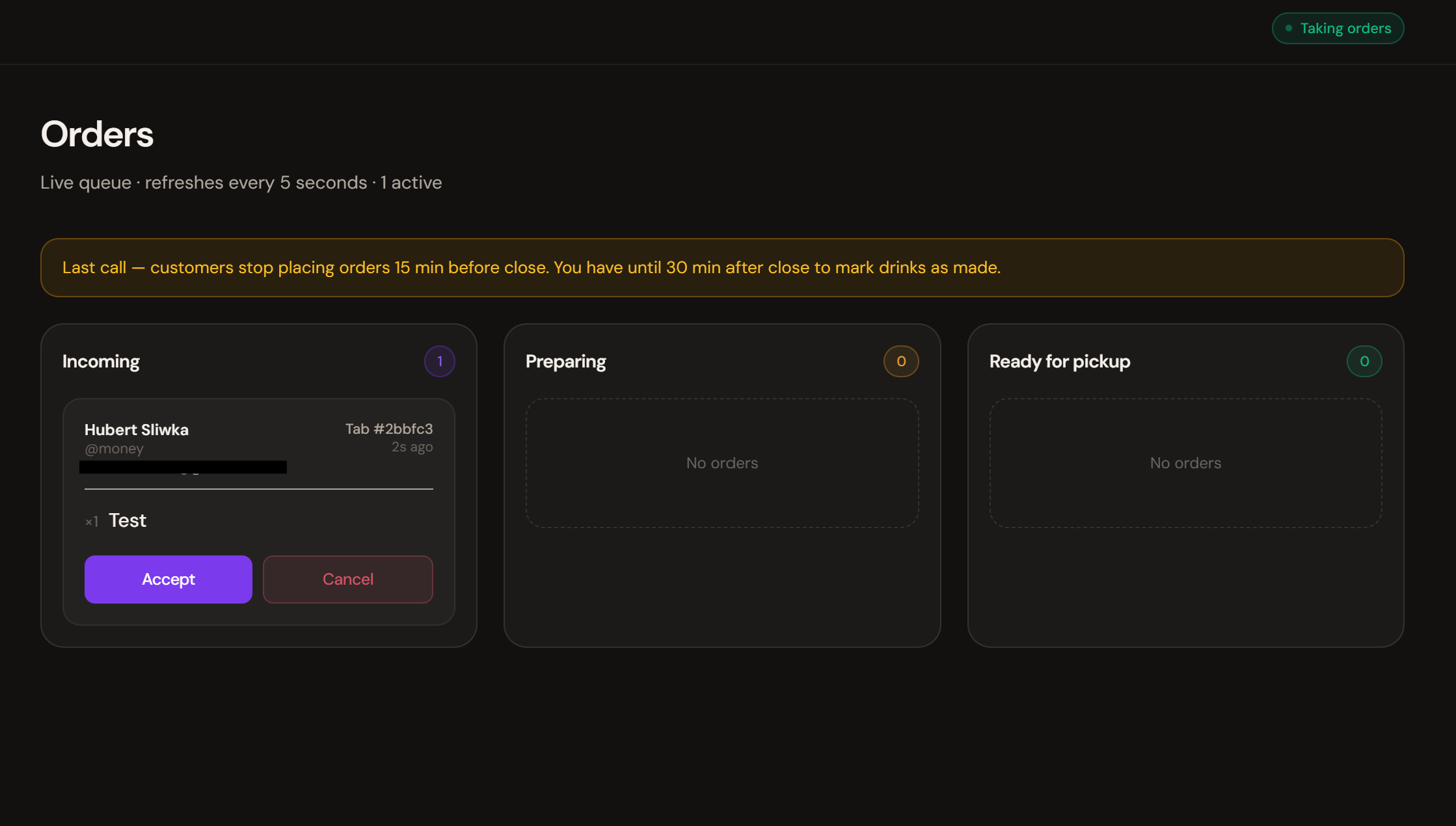 Untabbed bartender dashboard — Incoming order with Accept and Cancel actions